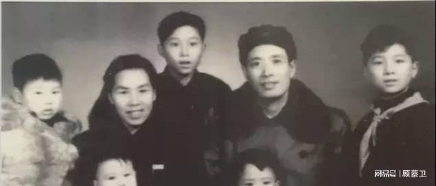 将军丈夫官至副国级连亲家都是开国少将K8凯发天生赢家她家8口人有6口是